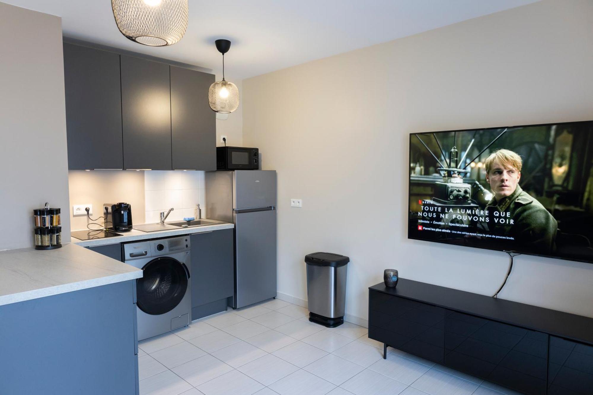 Charmant Studio En Residence Avec Parking Bussy-Saint-Georges Exterior foto